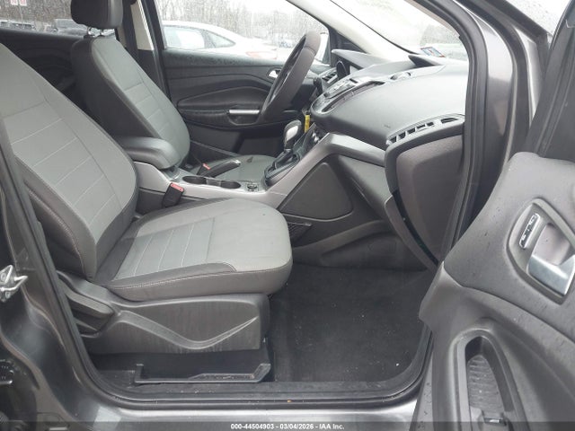 44504903 :رقم المزاد ، 1FMCU9GX1GUB42171 vin ، 2016 Ford Escape Se مزاد بيع