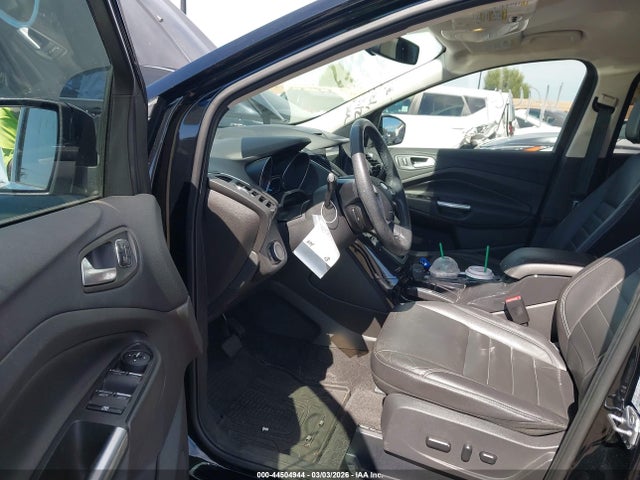 1FMCU0J96GUC82528 Ford Escape Titanium