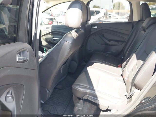 1FMCU0J96GUC82528 Ford Escape Titanium