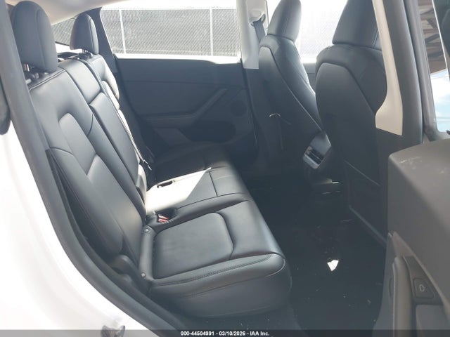 2024 Tesla Model Y Performance Dual Motor All-wheel Drive მანქანა იყიდება აუქციონზე, vin: 7SAYGDEF8RA273155, აუქციონის ნომერი: 44504991