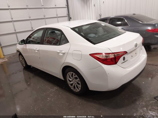 5YFBURHE8JP827446 Toyota COROLLA LE