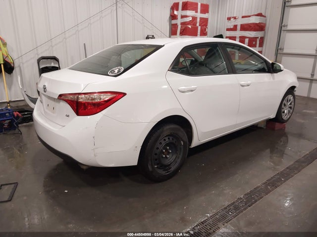 5YFBURHE8JP827446 Toyota COROLLA LE