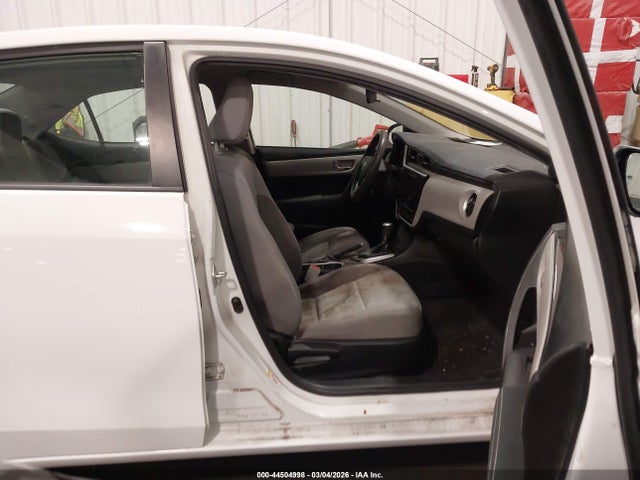 5YFBURHE8JP827446 Toyota COROLLA LE