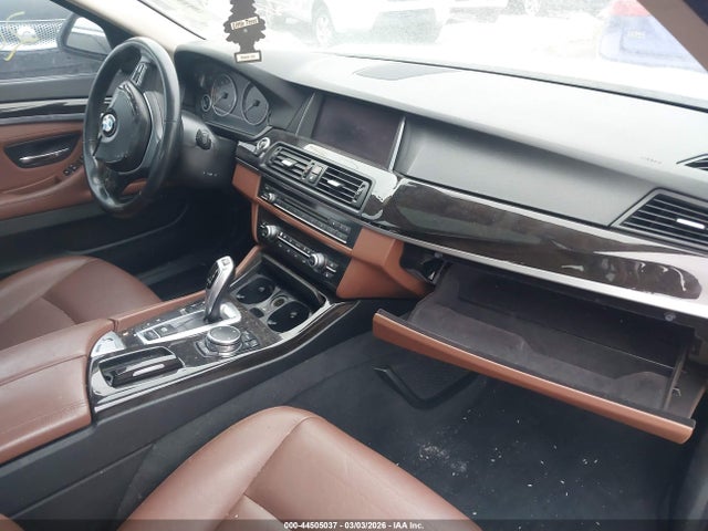 2015 Bmw 528i Xdrive მანქანა იყიდება აუქციონზე, vin: WBA5A7C55FD627455, აუქციონის ნომერი: 44505037