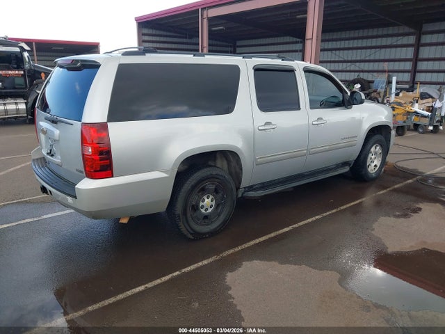 44505053 :رقم المزاد ، 1GNSCHE01BR299334 vin ، 2011 Chevrolet Suburban 1500 Ls مزاد بيع