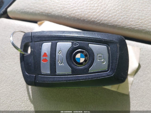 44505066 :رقم المزاد ، WBAXG5C54DDY35058 vin ، 2013 Bmw 528i مزاد بيع