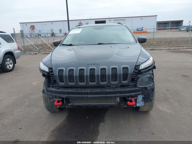 1C4PJMBX9JD594983 Jeep Cherokee Trailhawk