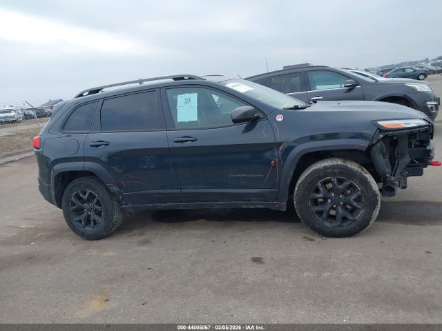 1C4PJMBX9JD594983 Jeep Cherokee Trailhawk