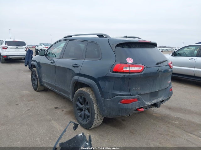 1C4PJMBX9JD594983 Jeep Cherokee Trailhawk