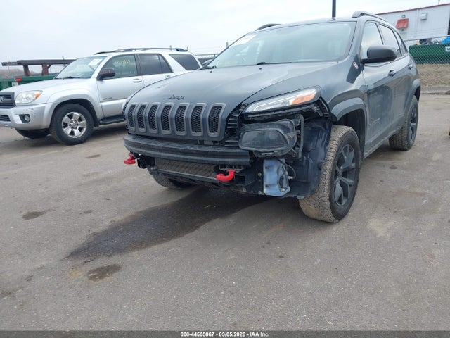 1C4PJMBX9JD594983 Jeep Cherokee Trailhawk