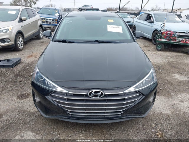 Продажа на аукционе авто 2019 Hyundai Elantra Se, vin: 5NPD74LF4KH413694, номер лота: 44505098