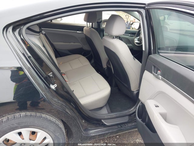 Продажа на аукционе авто 2019 Hyundai Elantra Se, vin: 5NPD74LF4KH413694, номер лота: 44505098