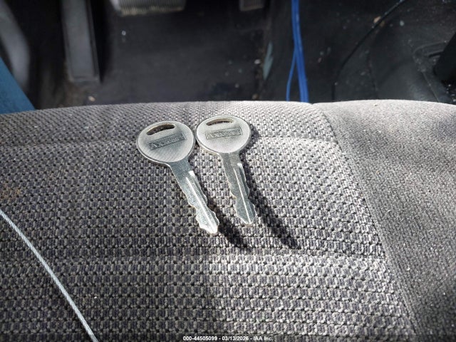 1998 Jeep Grand Cherokee Laredo მანქანა იყიდება აუქციონზე, vin: 1J4GZ58S6WC371026, აუქციონის ნომერი: 44505099