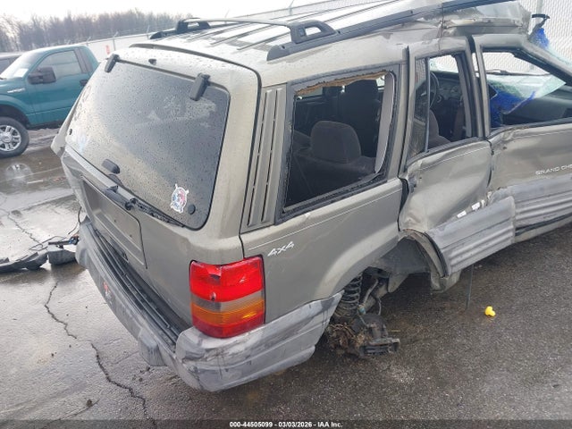 1998 Jeep Grand Cherokee Laredo მანქანა იყიდება აუქციონზე, vin: 1J4GZ58S6WC371026, აუქციონის ნომერი: 44505099