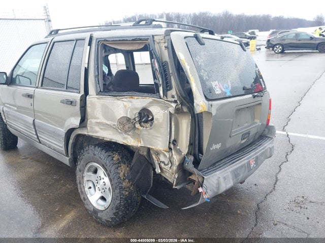 1998 Jeep Grand Cherokee Laredo მანქანა იყიდება აუქციონზე, vin: 1J4GZ58S6WC371026, აუქციონის ნომერი: 44505099