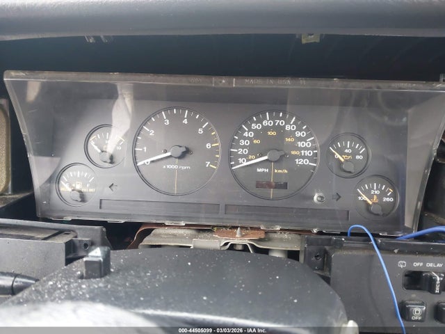 1998 Jeep Grand Cherokee Laredo მანქანა იყიდება აუქციონზე, vin: 1J4GZ58S6WC371026, აუქციონის ნომერი: 44505099