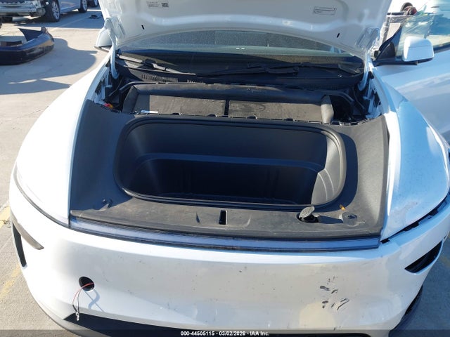2026 TESLA MODEL Y 7SAYGDEE8TF356313 Photo 9