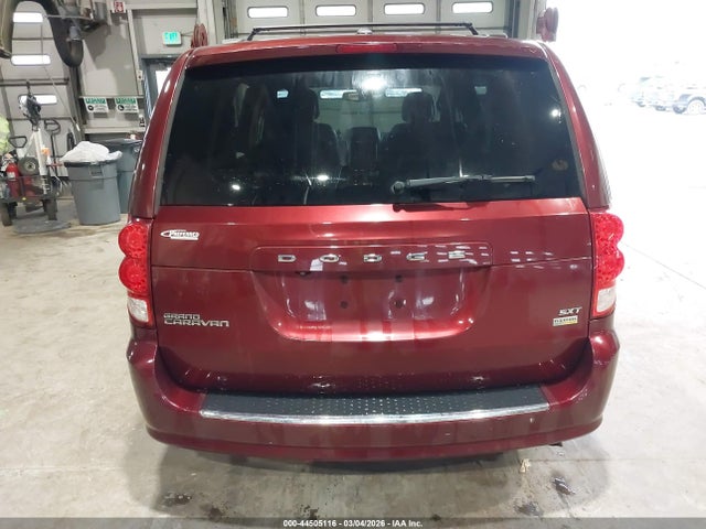 2C4RDGCG7JR242305 Dodge Grand Caravan Sxt