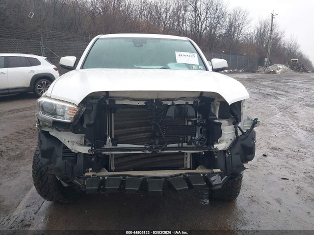 5TFCZ5AN2KX169764 Toyota Tacoma Trd Off Road
