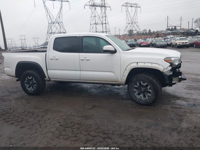 5TFCZ5AN2KX169764 Toyota Tacoma Trd Off Road