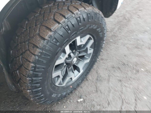5TFCZ5AN2KX169764 Toyota Tacoma Trd Off Road