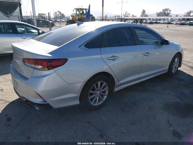 5NPE24AF9KH782458 Hyundai SONATA SE