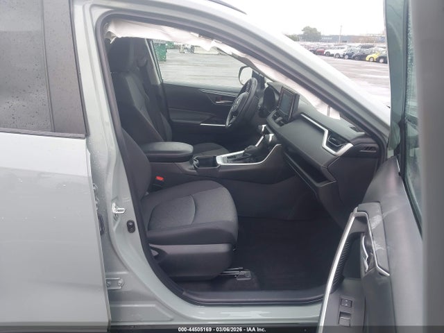 2T3P1RFVXNW297011 Toyota Rav4 Xle
