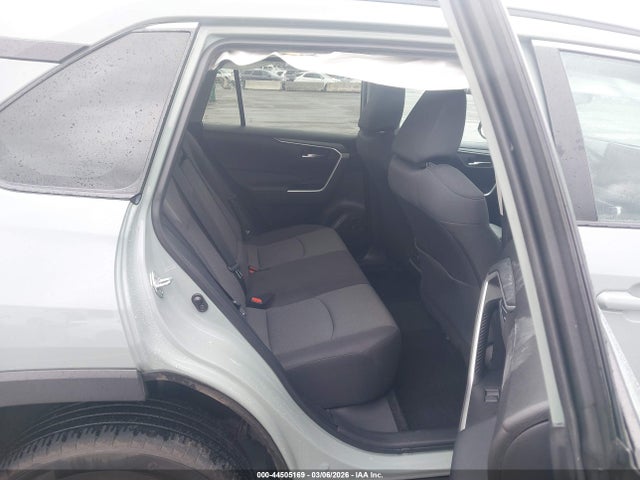 2T3P1RFVXNW297011 Toyota Rav4 Xle