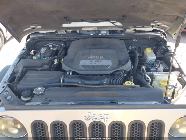 2013 Jeep Wrangler Unlimited Sahara მანქანა იყიდება აუქციონზე, vin: 1C4BJWEG8DL550453, აუქციონის ნომერი: 44505175