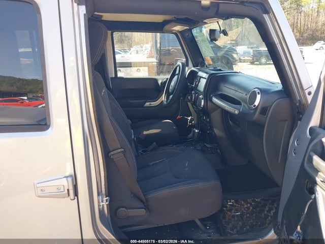 2013 Jeep Wrangler Unlimited Sahara მანქანა იყიდება აუქციონზე, vin: 1C4BJWEG8DL550453, აუქციონის ნომერი: 44505175
