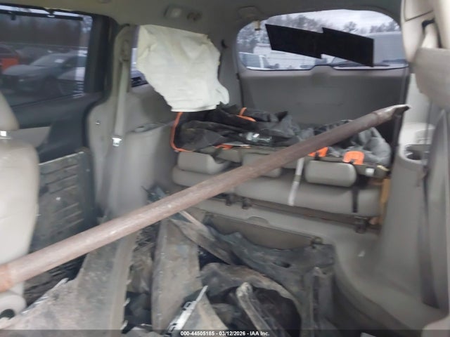 44505185 :رقم المزاد ، 5FNRL5H65CB089316 vin ، 2012 Honda Odyssey Ex-l مزاد بيع