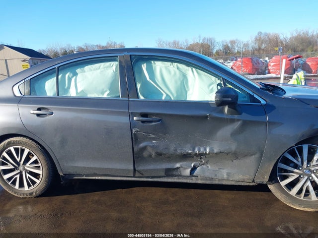 2019 Subaru Legacy 2.5i Premium მანქანა იყიდება აუქციონზე, vin: 4S3BNAF6XK3015960, აუქციონის ნომერი: 44505194