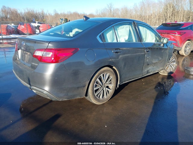 2019 Subaru Legacy 2.5i Premium მანქანა იყიდება აუქციონზე, vin: 4S3BNAF6XK3015960, აუქციონის ნომერი: 44505194