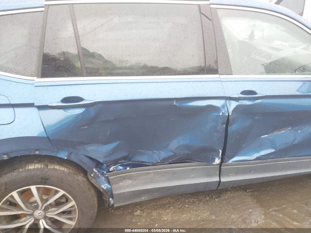 44505204 :رقم المزاد ، 3VV2B7AXXKM029482 vin ، 2019 Volkswagen Tiguan 2.0t Se/2.0t Sel/2.0t Sel R-line/2.0t Sel R-line Black مزاد بيع