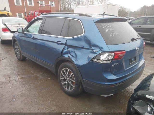 2019 VOLKSWAGEN TIGUAN 3VV2B7AXXKM029482 Photo 2