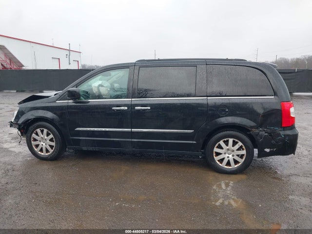 44505217 :رقم المزاد ، 2C4RC1BG9GR232210 vin ، 2016 Chrysler Town & Country Touring مزاد بيع