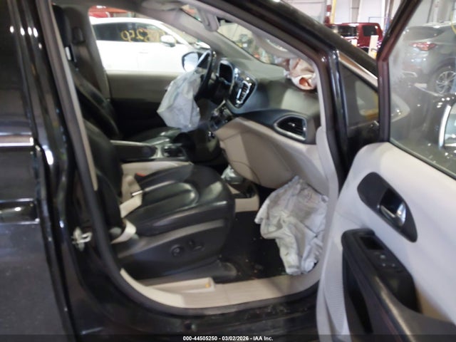 Продажа на аукционе авто 2020 Chrysler Pacifica Touring L Plus, vin: 2C4RC1EG1LR238346, номер лота: 44505250