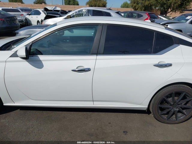 Nissan Altima 2.5 S 2019 1N4BL4BV8KC130213 Image 15
