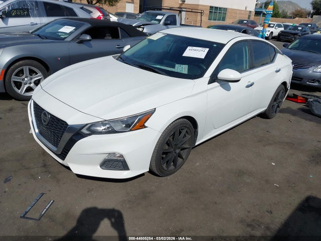 Nissan Altima 2.5 S 2019 1N4BL4BV8KC130213 Image 2