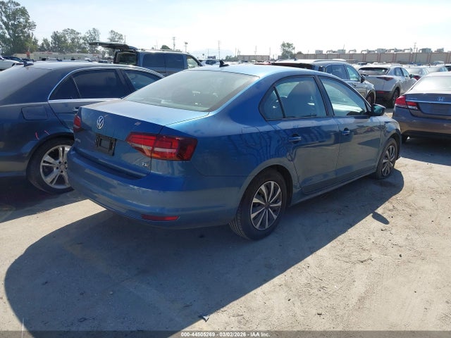 3VW267AJ8GM338788 Volkswagen Jetta 1.4t S