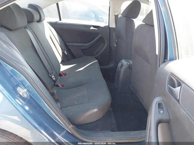 3VW267AJ8GM338788 Volkswagen Jetta 1.4t S