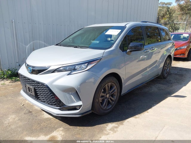 5TDDSKFC1RS113118 Toyota Sienna Xse
