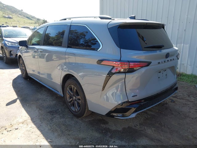 5TDDSKFC1RS113118 Toyota Sienna Xse
