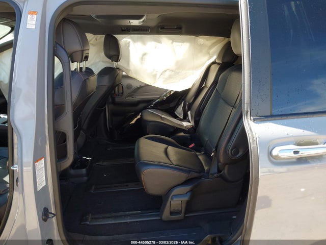5TDDSKFC1RS113118 Toyota Sienna Xse