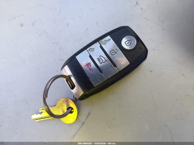 5XYKU4A74EG527573 KIA Sorento Ex V6