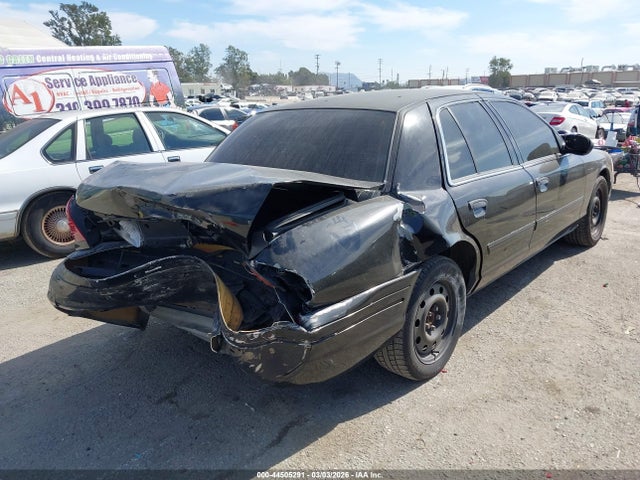 2011 FORD CROWN VICTORIA 2FABP7BVXBX167949 Photo 3
