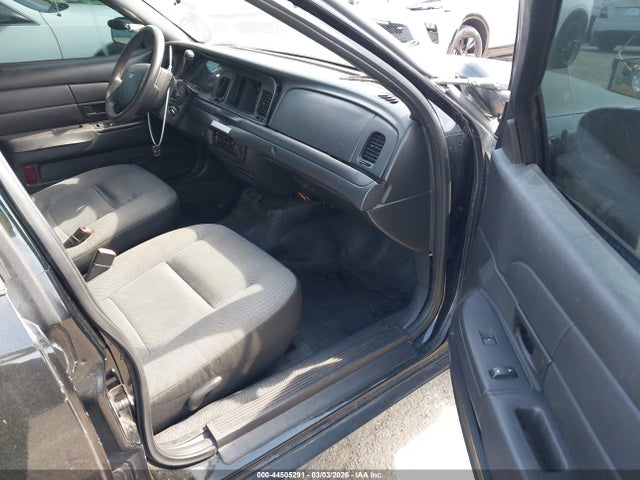 2011 FORD CROWN VICTORIA 2FABP7BVXBX167949 Photo 4