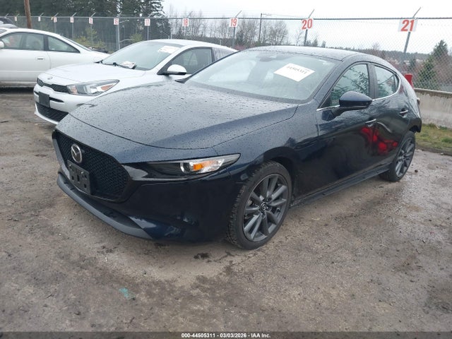 JM1BPAKLXN1518152 Mazda Mazda3 Select