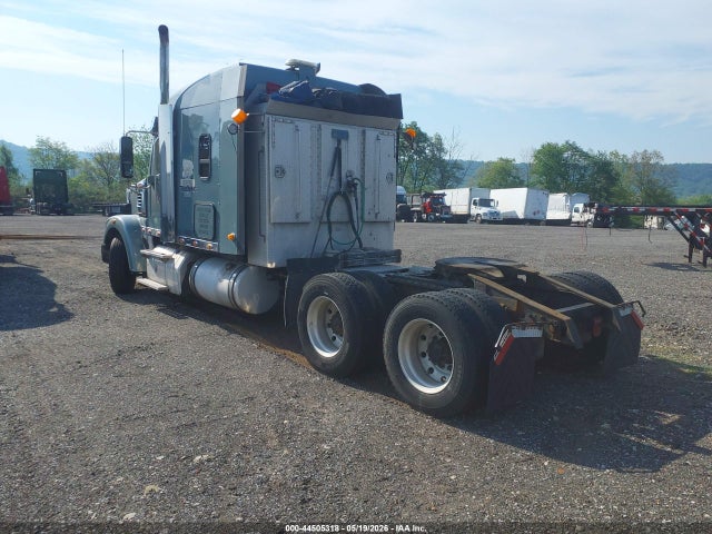 Продажа на аукционе авто 2018 Freightliner Sd122, vin: 3AKJGNDR2JDJM1658, номер лота: 44505318