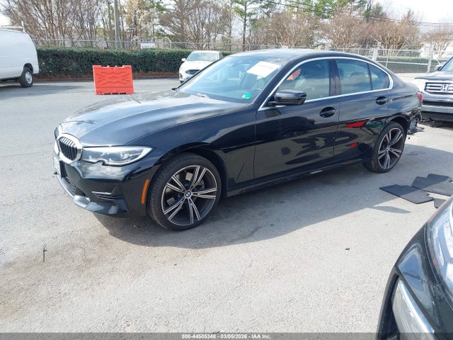 44505348 :رقم المزاد ، 3MW5R7J03M8C05842 vin ، 2021 Bmw 330i Xdrive مزاد بيع